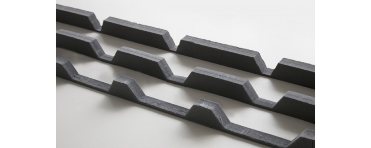 Dichtungsschwammprofil für Dachplatten